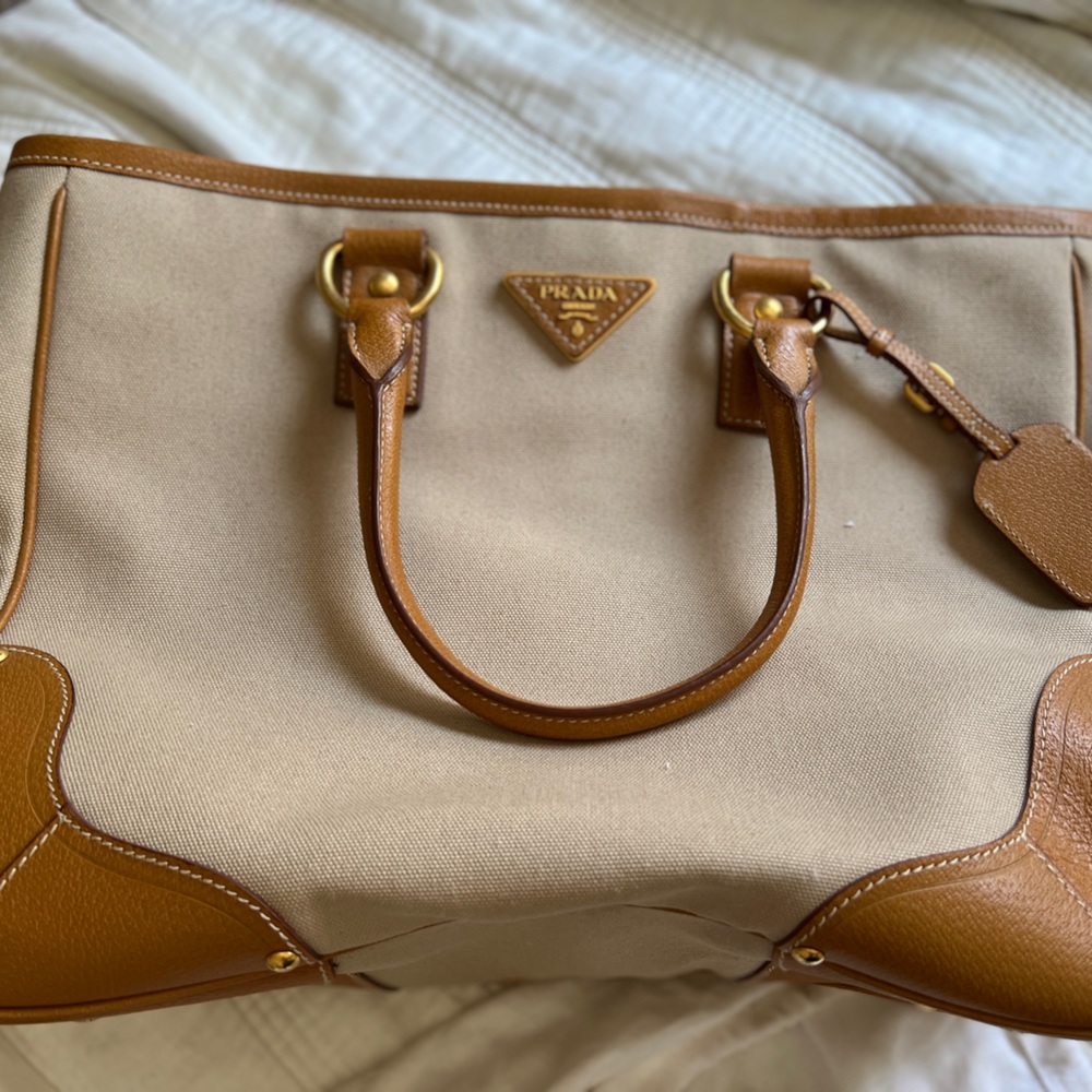 Prada bag/purse 💕 PRADA
Corda/Cuoio Canapa and Cinghial Canvas